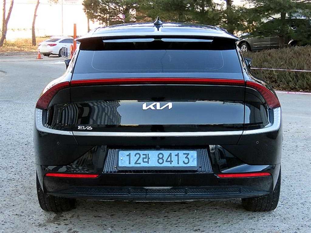 KIA EV6 - Vista 4