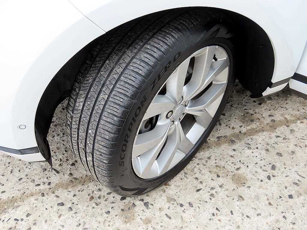 Land Rover Range Rover Bike 2021 Blanco - Importación desde Corea - HF Imports Iquique - Foto 20