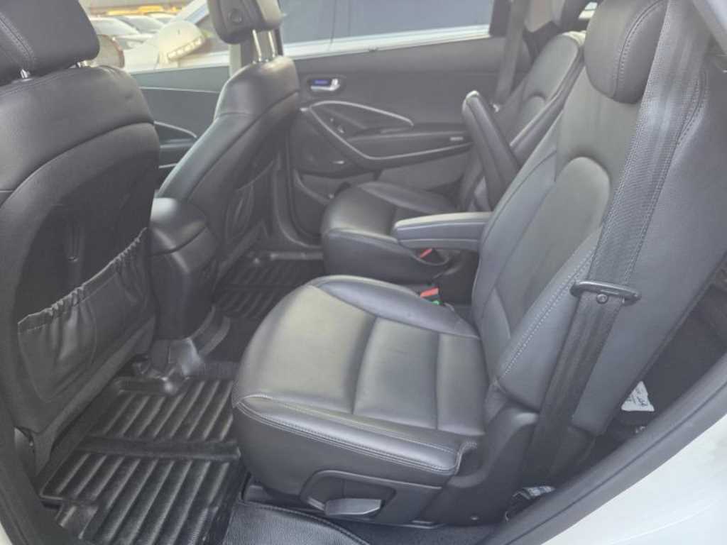 HYUNDAI Maxcruz - Vista 7