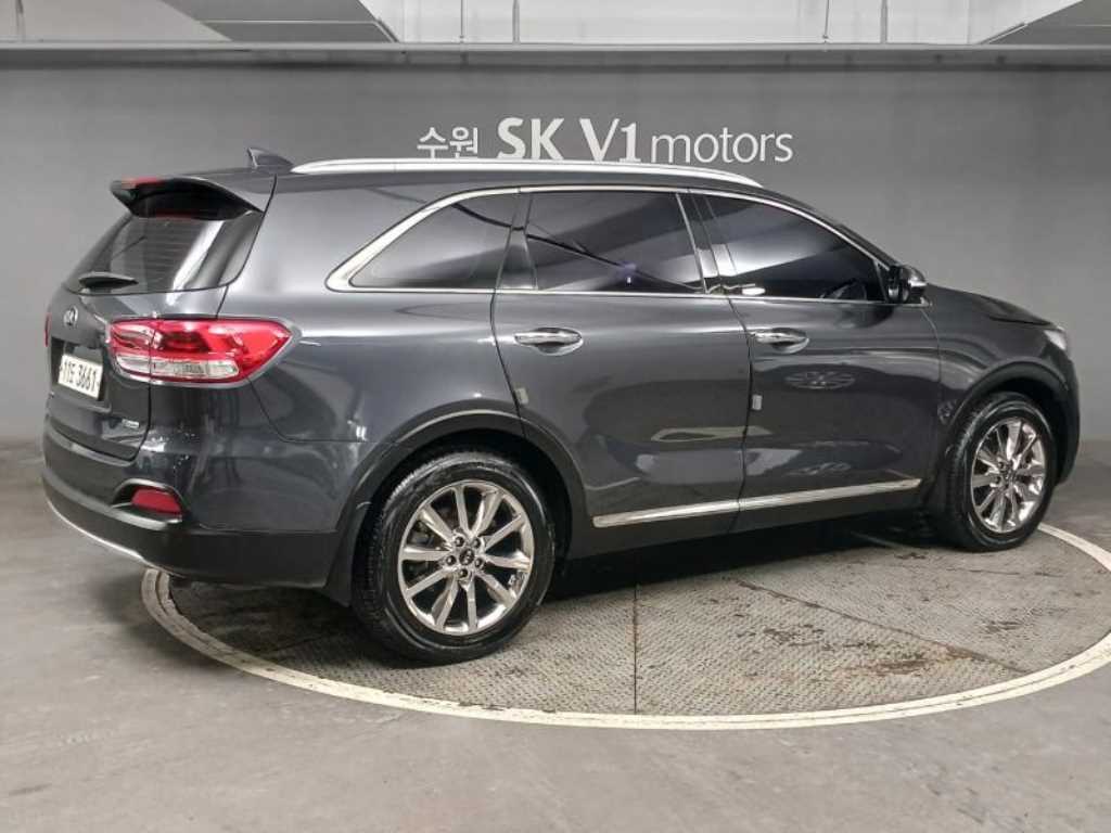 KIA Sorento - Vista 4