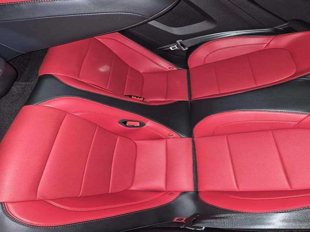 Ford Mustang - Vista 12