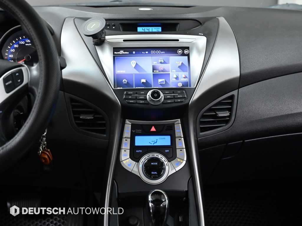 HYUNDAI Avante 2011 - Importación desde Corea - HF Imports Iquique - Foto 14