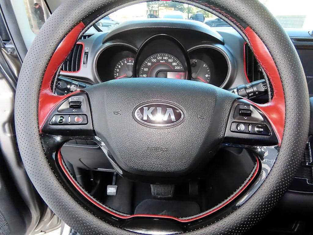 KIA Ray - Vista 8