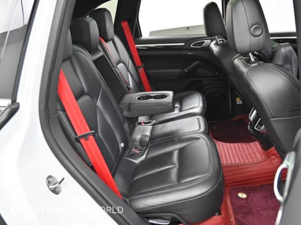 Porsche Cayenne - Vista 12