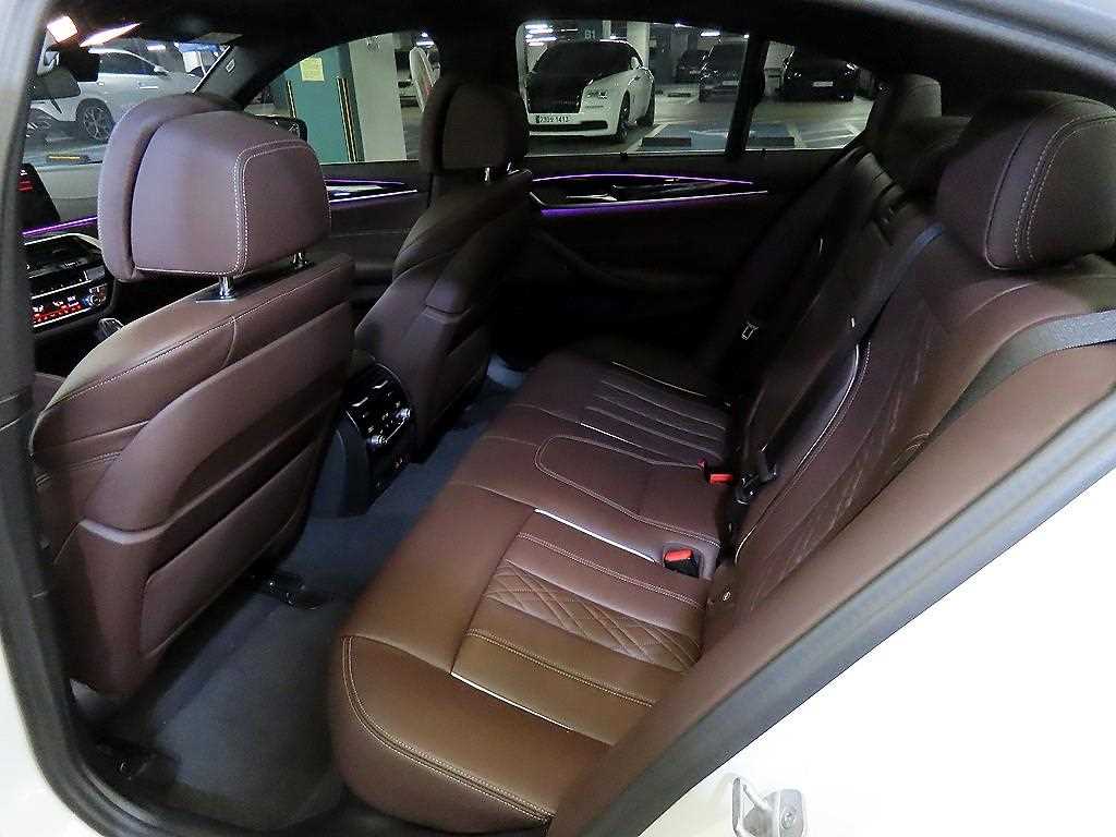 BMW 5 Series - Vista 7