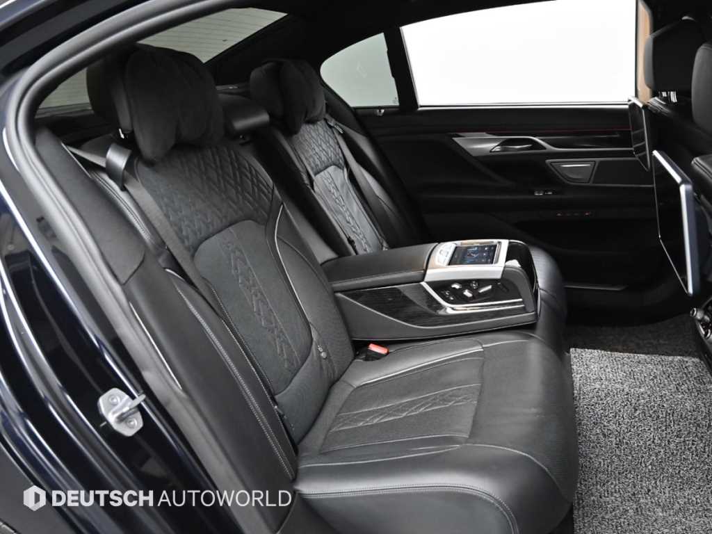 BMW 7 Series - Vista 12