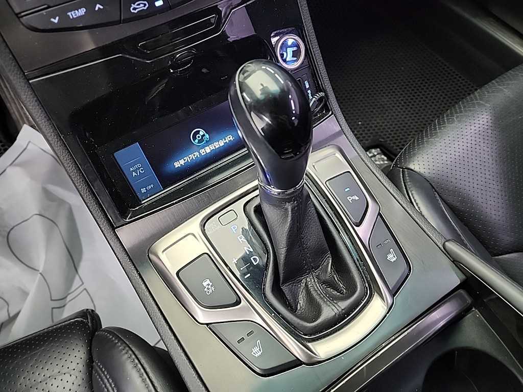 HYUNDAI Grandeur - Vista 8