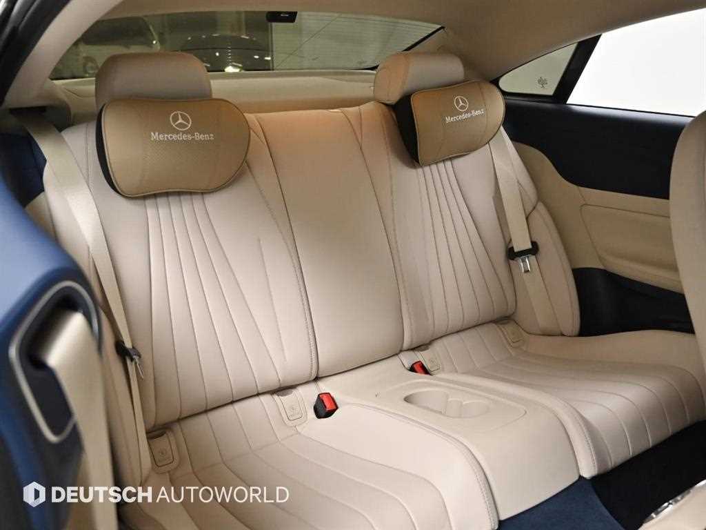 Mercedes Benz E class - Vista 12