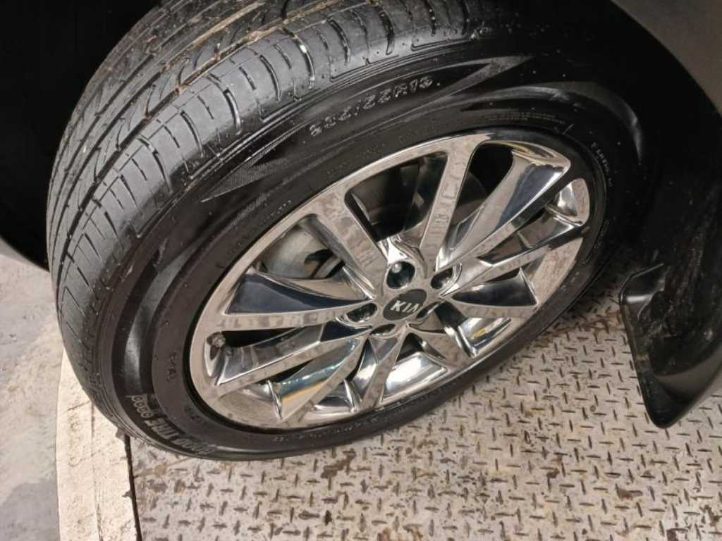 KIA Sorento 2015 Gris - Importación desde Corea - HF Imports Iquique - Foto 20