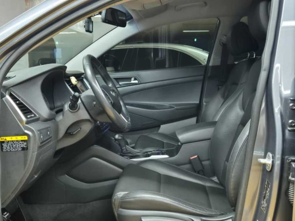 HYUNDAI Tucson - Vista 12