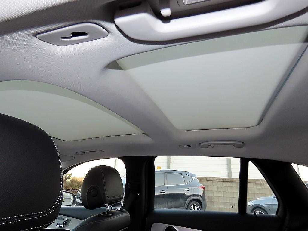 Mercedes Benz GLC Class 2019 Gris - Importación desde Corea - HF Imports Iquique - Foto 15