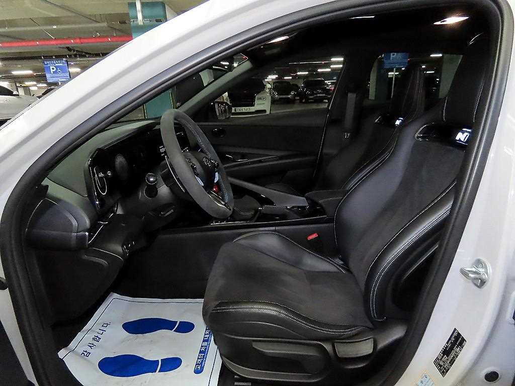 HYUNDAI Avante - Vista 6