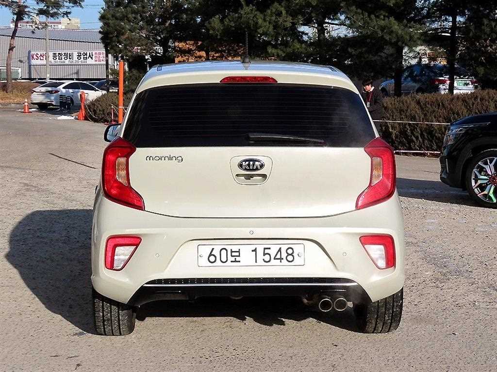 KIA Morning - Vista 4