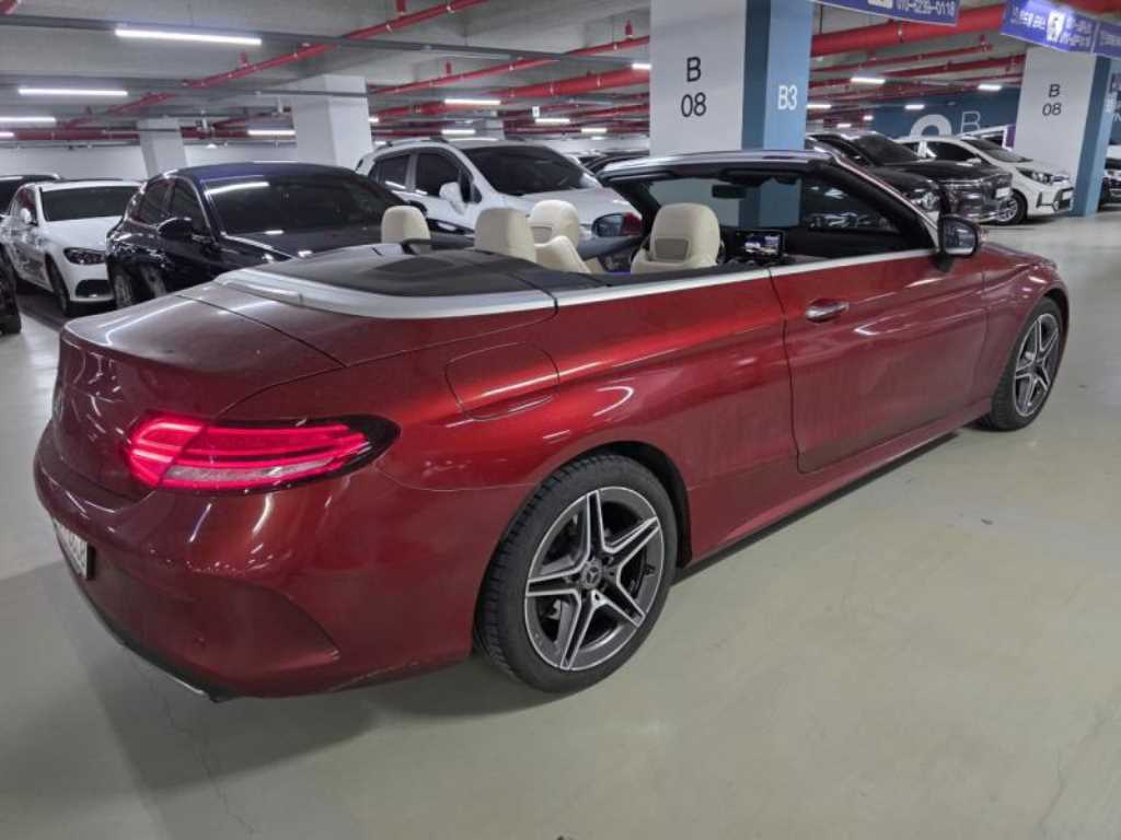 Mercedes Benz C Class - Vista 5