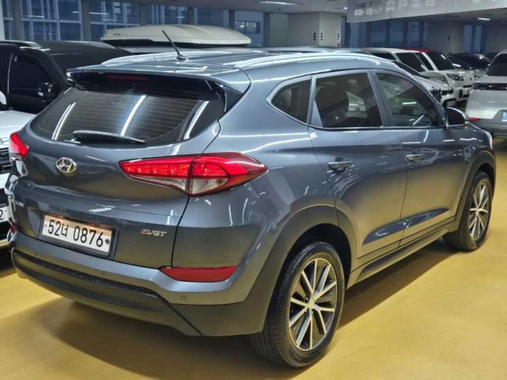 HYUNDAI Tucson - Vista 4
