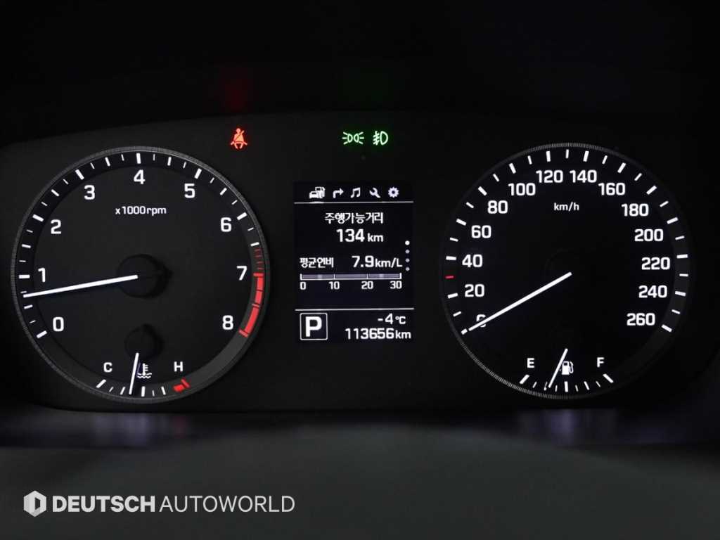 HYUNDAI Sonata - Vista 8