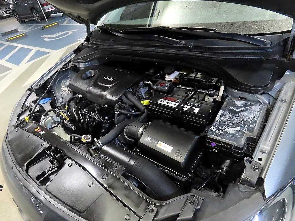 HYUNDAI Avante 2016 Gris - Importación desde Corea - HF Imports Iquique - Foto 19