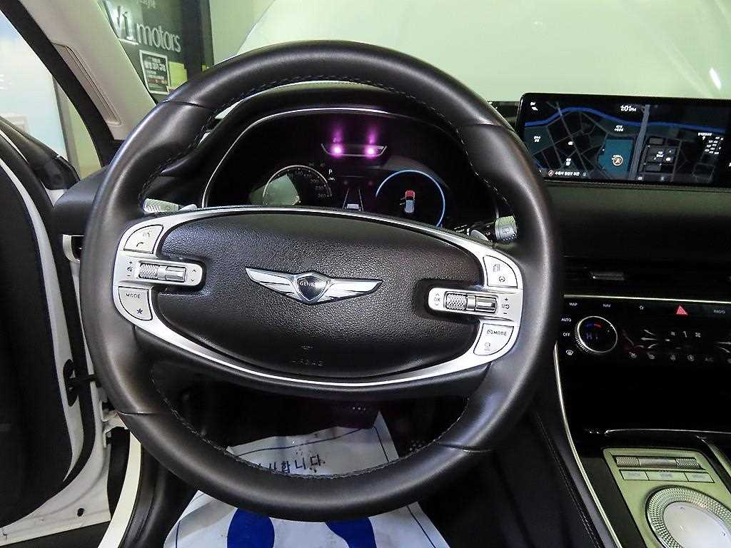 Genesis GV80 - Vista 8