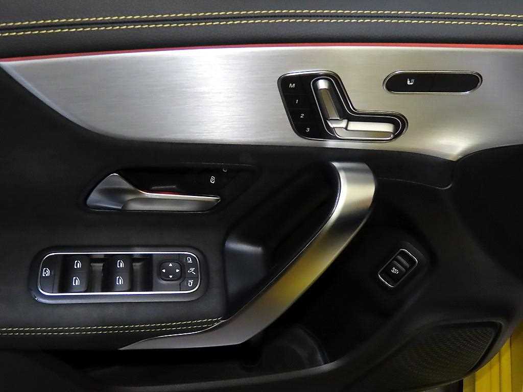 Mercedes Benz CLA Class 2021 Amarillo - Importación desde Corea - HF Imports Iquique - Foto 15