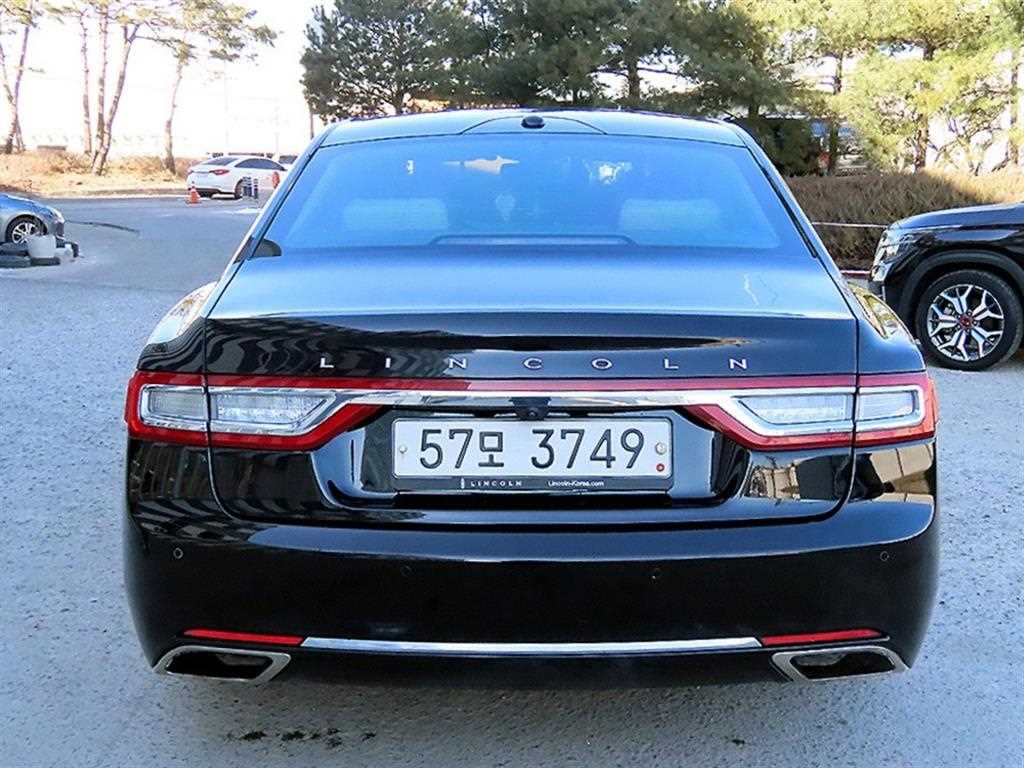 Lincoln Continental - Vista 4