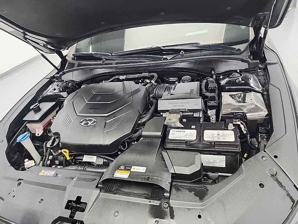 HYUNDAI Grandeur - Vista 5