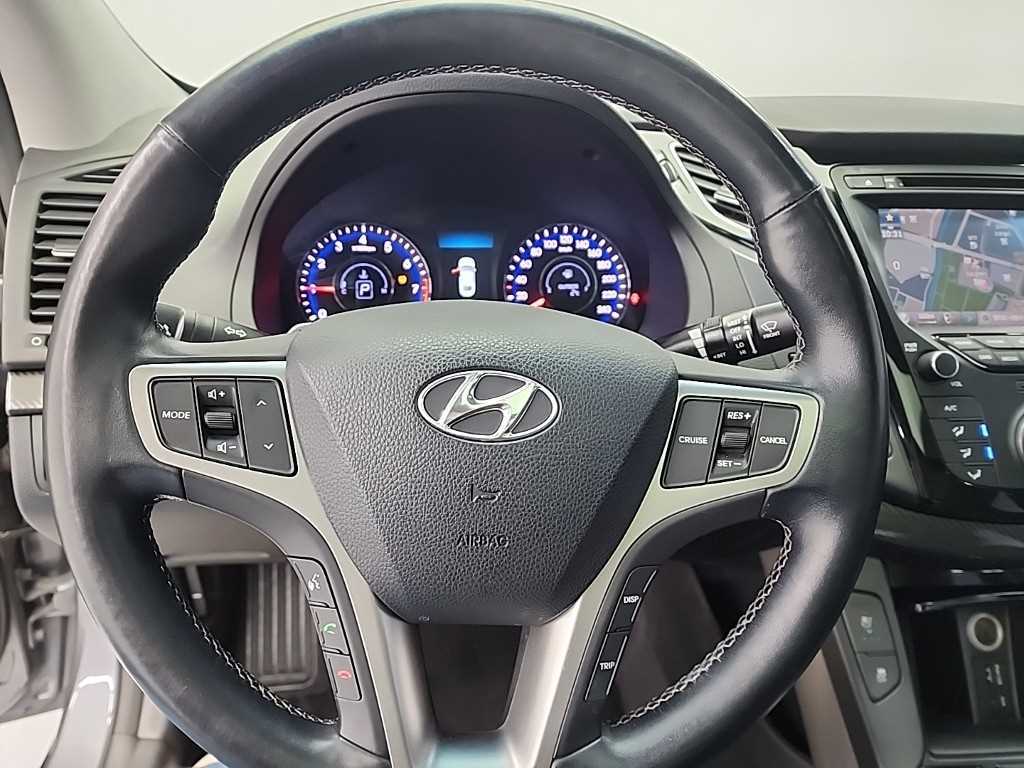 HYUNDAI i40 - Vista 9