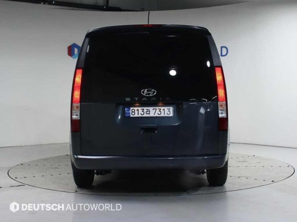 HYUNDAI Staria - Vista 4