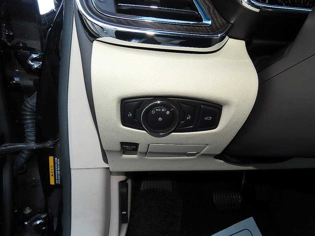 Lincoln Continental - Vista 11