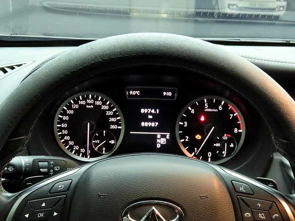 Infiniti QX - Vista 6