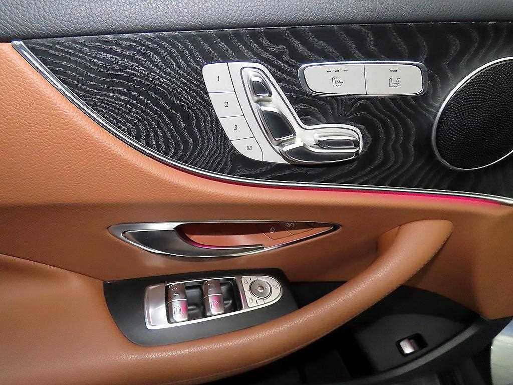 Mercedes Benz E class 2018 Plateado - Importación desde Corea - HF Imports Iquique - Foto 14