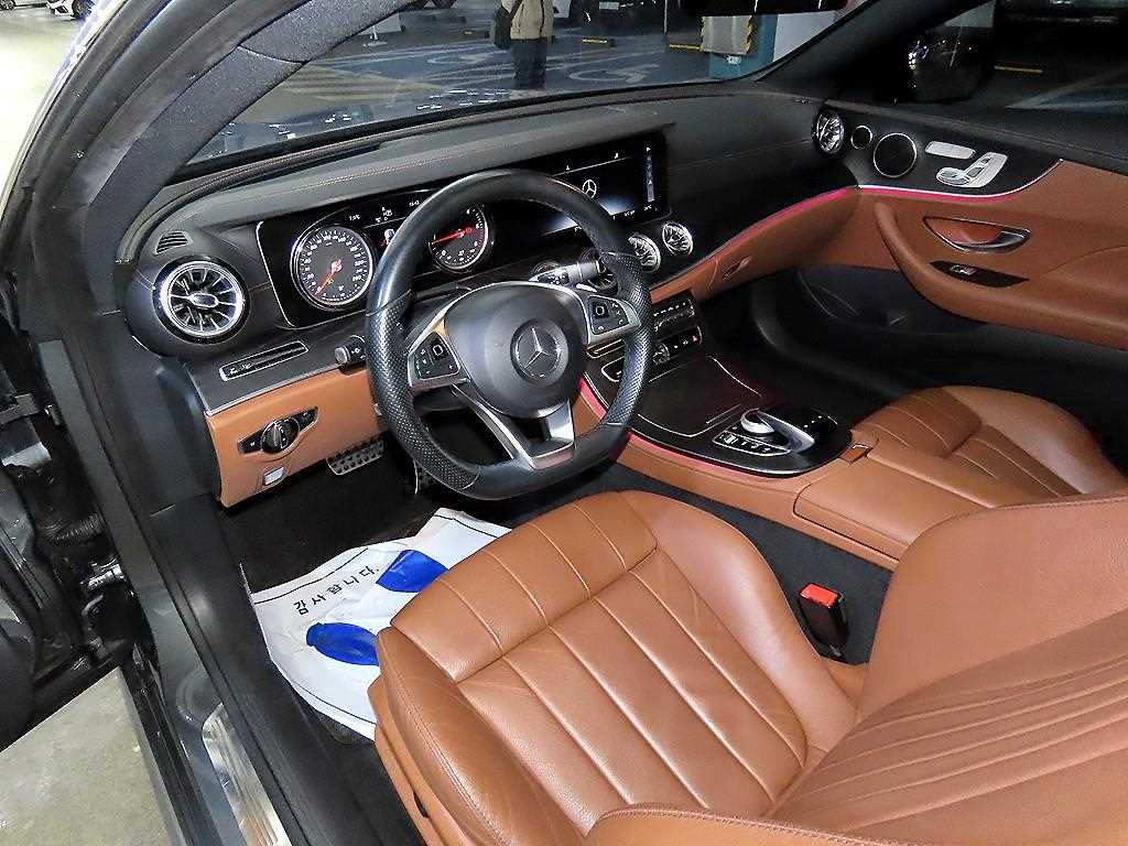 Mercedes Benz E class - Vista 10