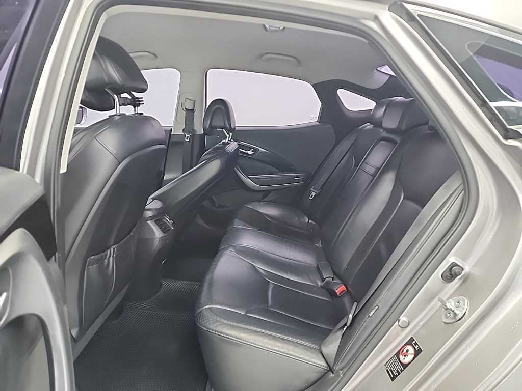 HYUNDAI Grandeur - Vista 12