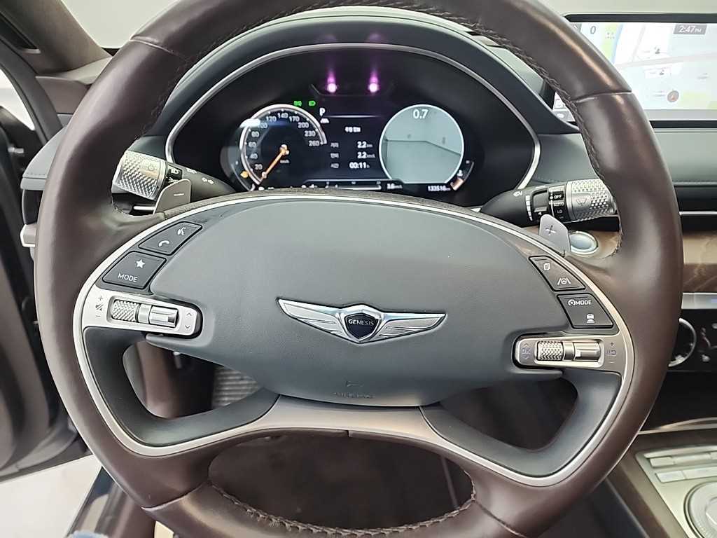 Genesis G80 - Vista 9