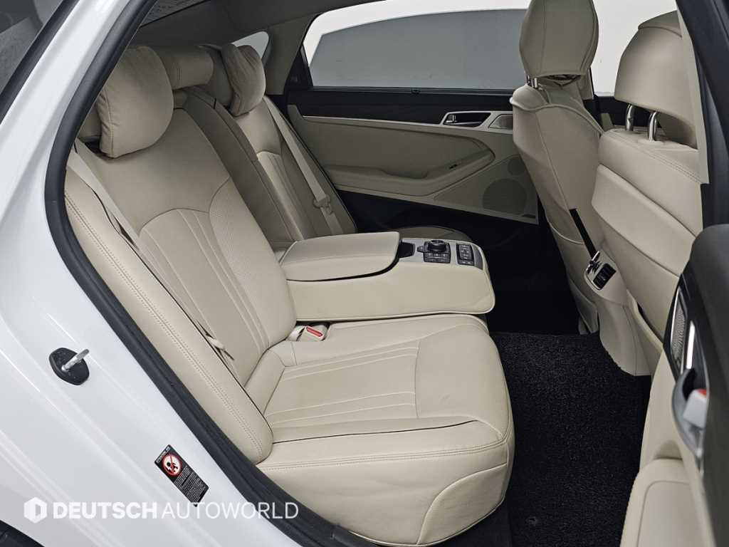 Genesis G80 - Vista 12