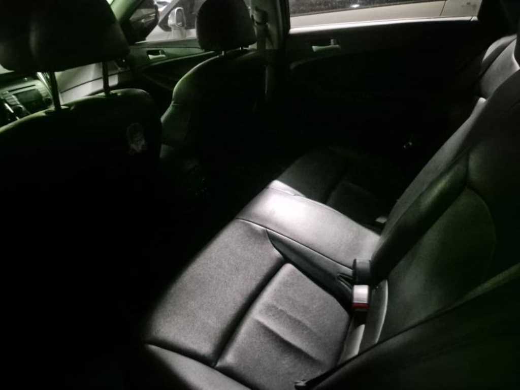 HYUNDAI Sonata - Vista 4