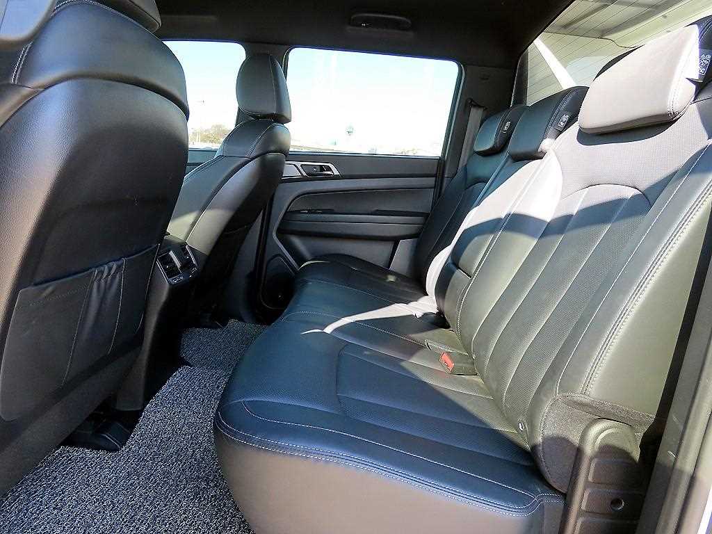 Ssangyong Rexton - Vista 7