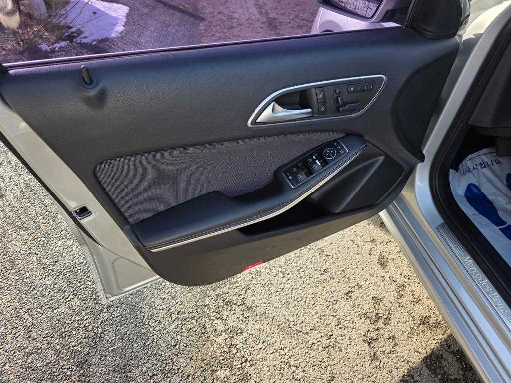 Mercedes Benz A Class - Vista 10