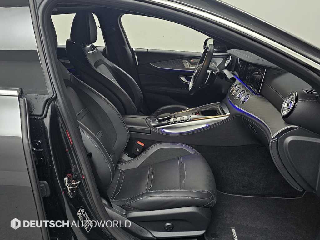 Mercedes Benz AMG GT - Vista 10