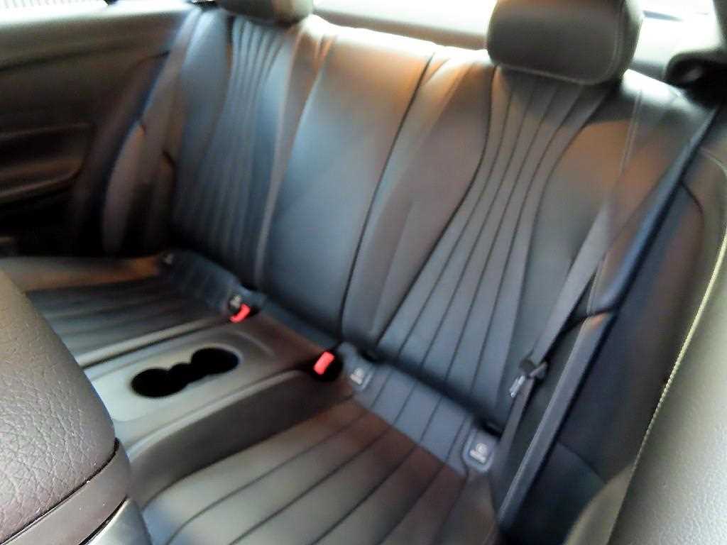 Mercedes Benz E class - Vista 6