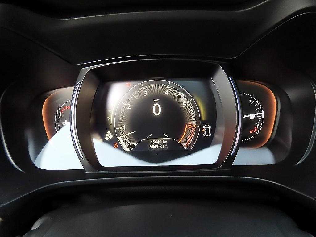 SAMSUNG QM6 - Vista 9