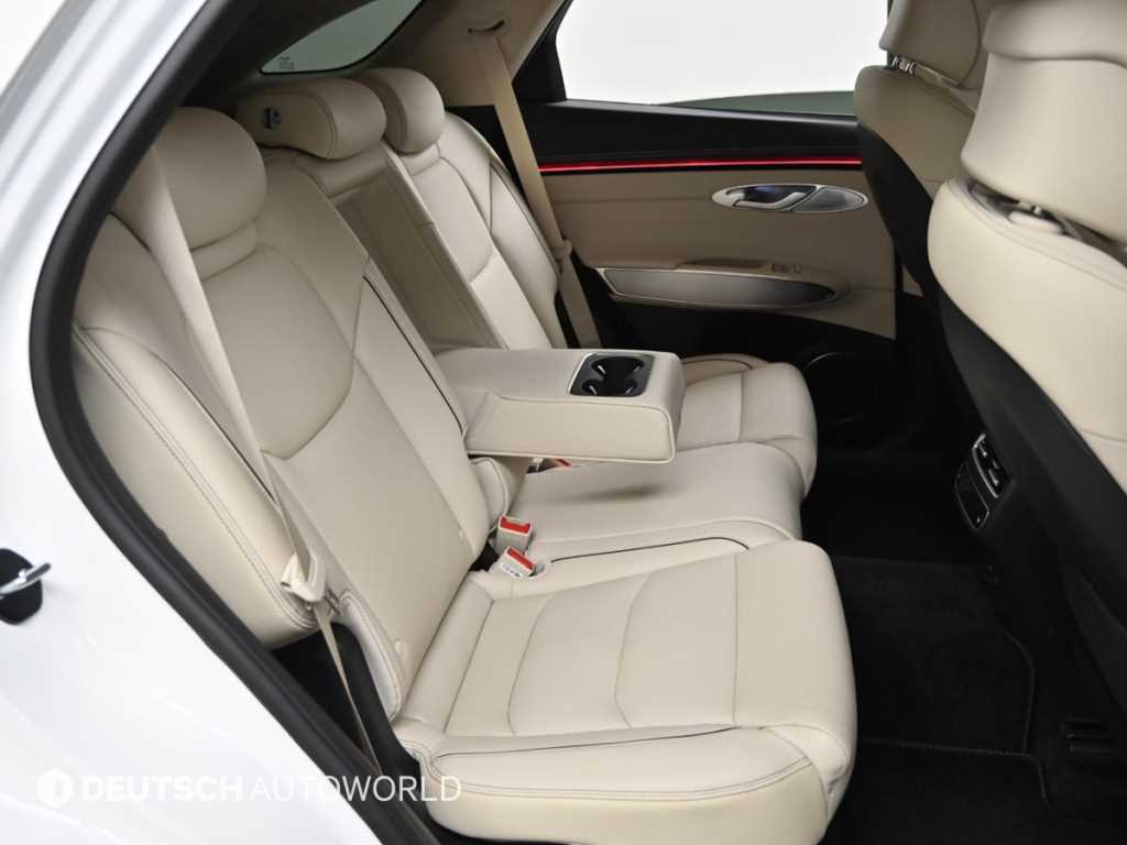 Genesis GV70 - Vista 12