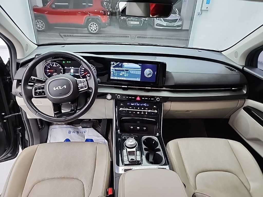 KIA Carnival - Vista 7