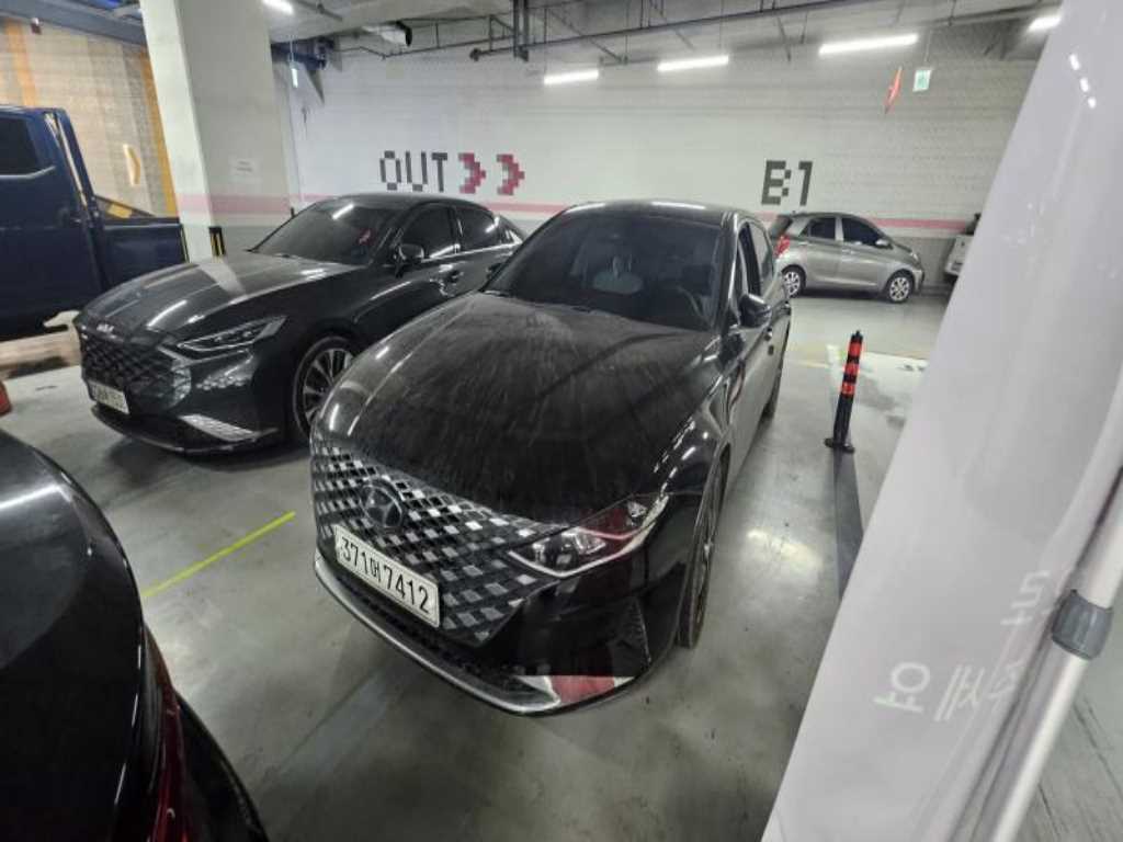 HYUNDAI Grandeur 2022 Negro - Importación desde Corea - HF Imports Iquique - Foto 1