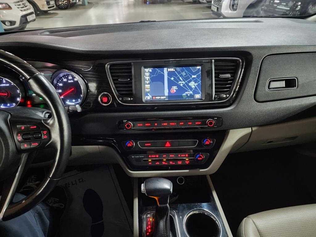 KIA Carnival 2019 Gris - Importación desde Corea - HF Imports Iquique - Foto 14