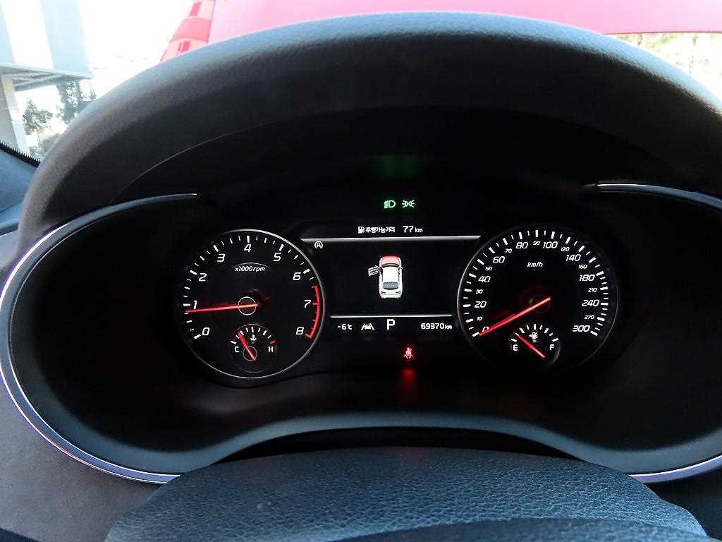 KIA Stinger - Vista 9