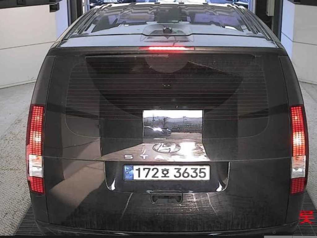 HYUNDAI Staria - Vista 4