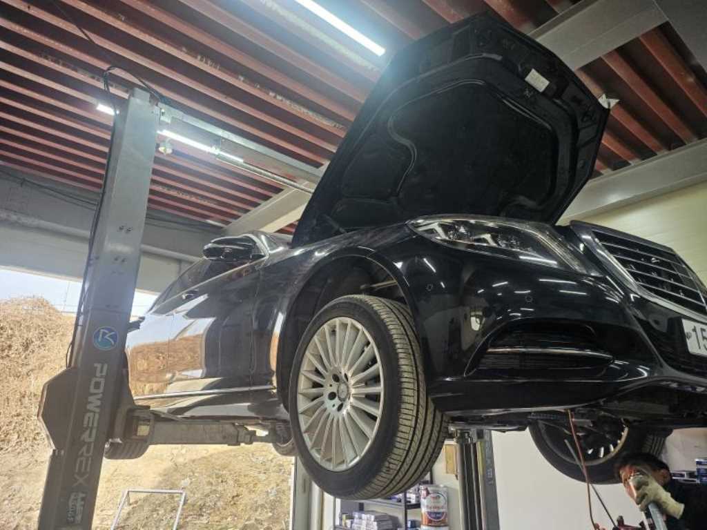 Mercedes Benz S Class - Vista 6