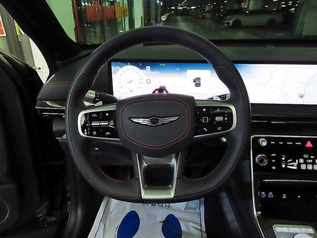 Genesis GV80 - Vista 8