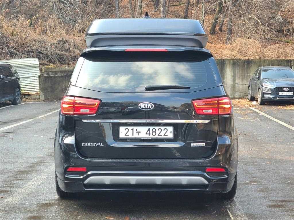 KIA Carnival - Vista 5