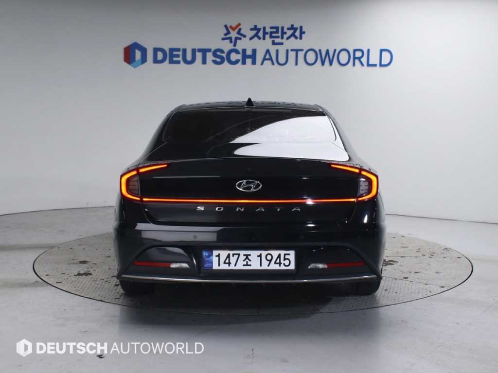 HYUNDAI Sonata - Vista 4